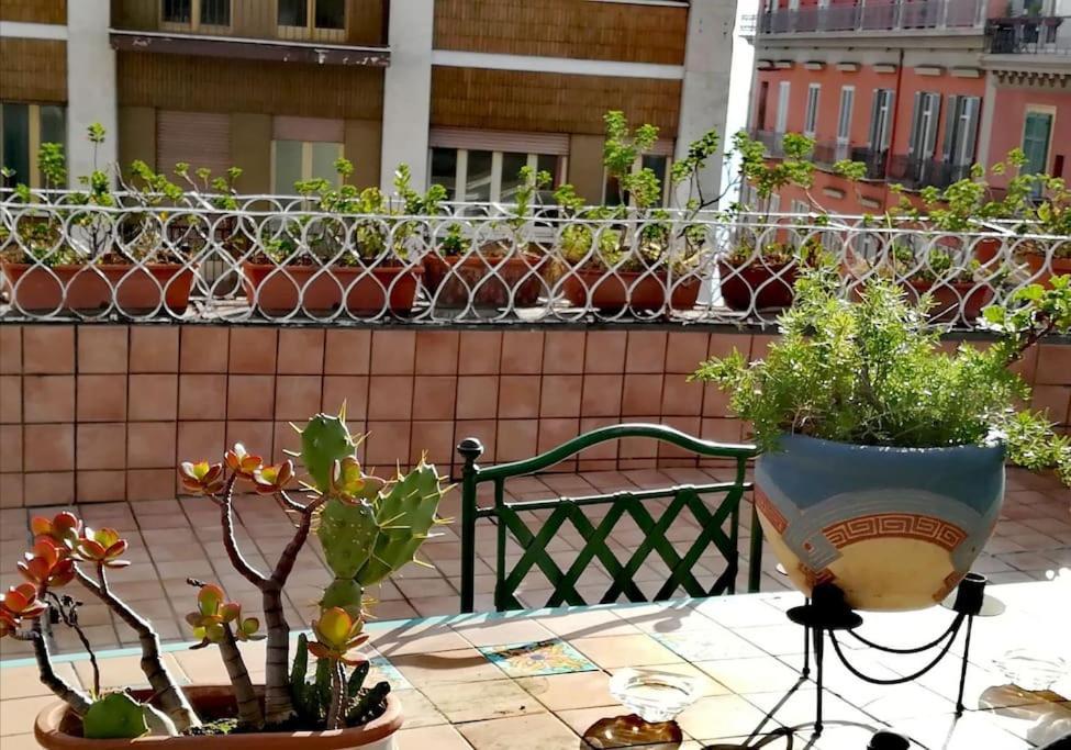 Amazing Roof In The Heart Of Naples! Apartamento Exterior foto